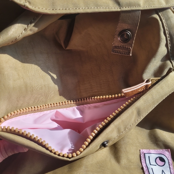 LOLA California Lark large drawstring backpack in khaki - Picture 2 of 8